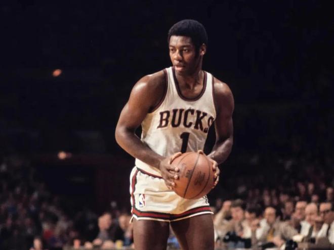 球瞩目的高 球瞩目的高