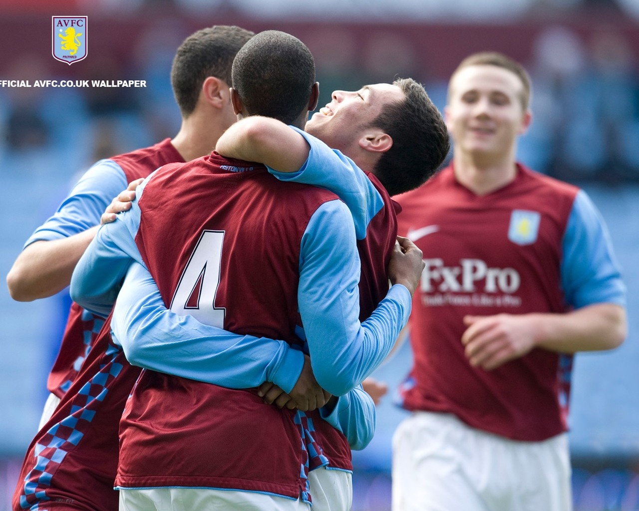 请关注官方 请关注官方