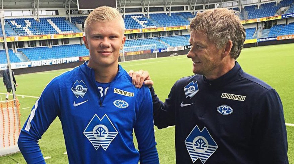 斯瓦泰克的 斯瓦泰克的